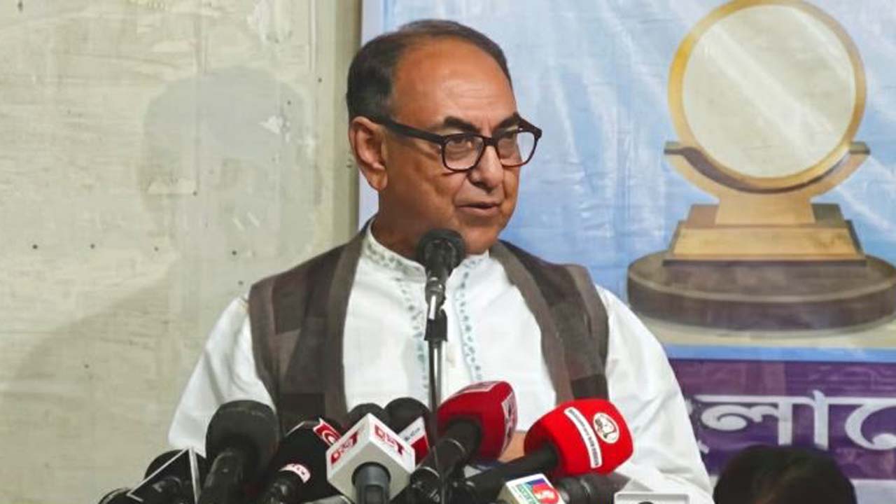 সিঙ্গাপুরের উদ্দেশ্যে রওনা হয়েছেন মির্জা আব্বাস