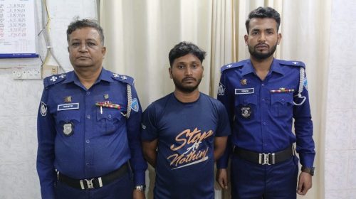 কমলনগরে তুচ্ছ ঘটনাকে কেন্দ্র করে চাচাতো ভাইকে গলা কেটে হত্যাচেষ্টা, গ্রেপ্তার-১