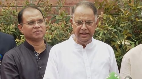 তেলের ২ জাহাজ আসছে পরশু: জ্বালানি মন্ত্রী