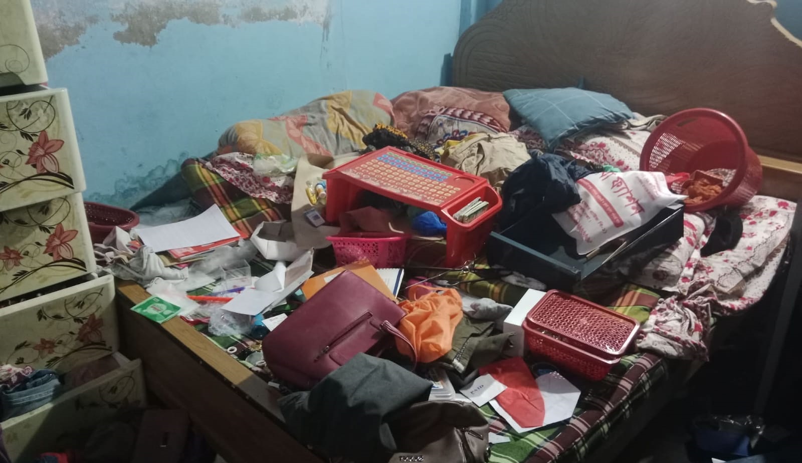 সাভারে ঈদের ছুটিতে ফাঁকা বাড়িতে দুর্ধর্ষ চুরি