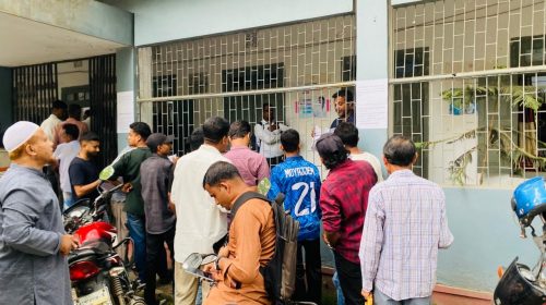 নির্ধারিত সময় পেরিয়ে গেলেও বন্ধ হয়নি ফুয়েল কার্ড কার্যক্রম