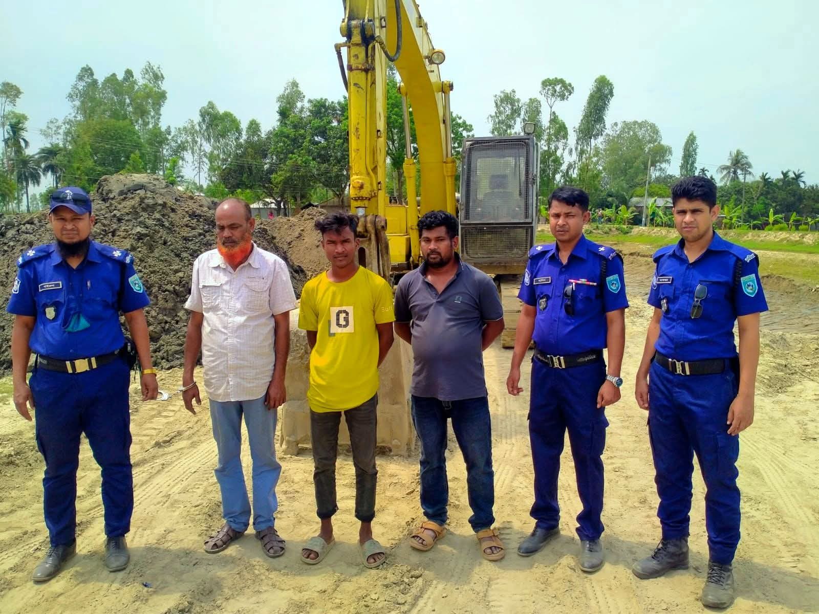 গোবিন্দগঞ্জে অবৈধ মাটি কাটায় জরিমানা