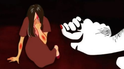 স্বামীর কাছ থেকে গৃহবধূকে ছিনিয়ে নিয়ে ধর্ষণ