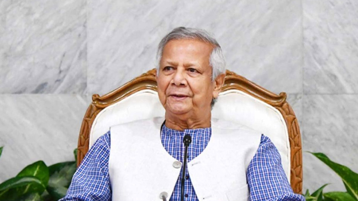 ড. ইউনূসসহ সব উপদেষ্টার দেশত্যাগে নিষেধাজ্ঞা চেয়ে আইনি নোটিশ